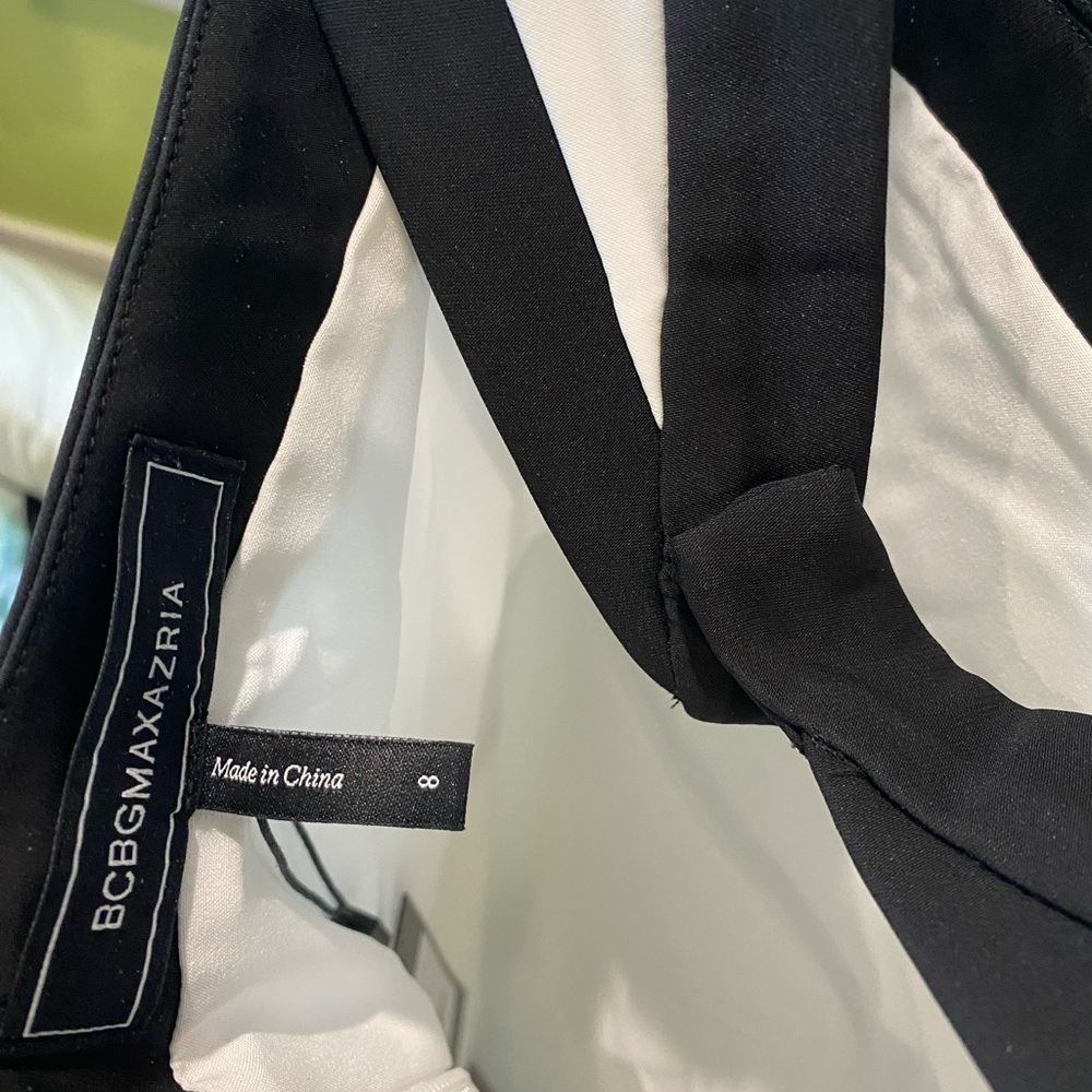 BCBGMAXAZRIA Size 8 White Black Colorblock Cutout Halter Mini Dress NWT - Picture 4 of 9